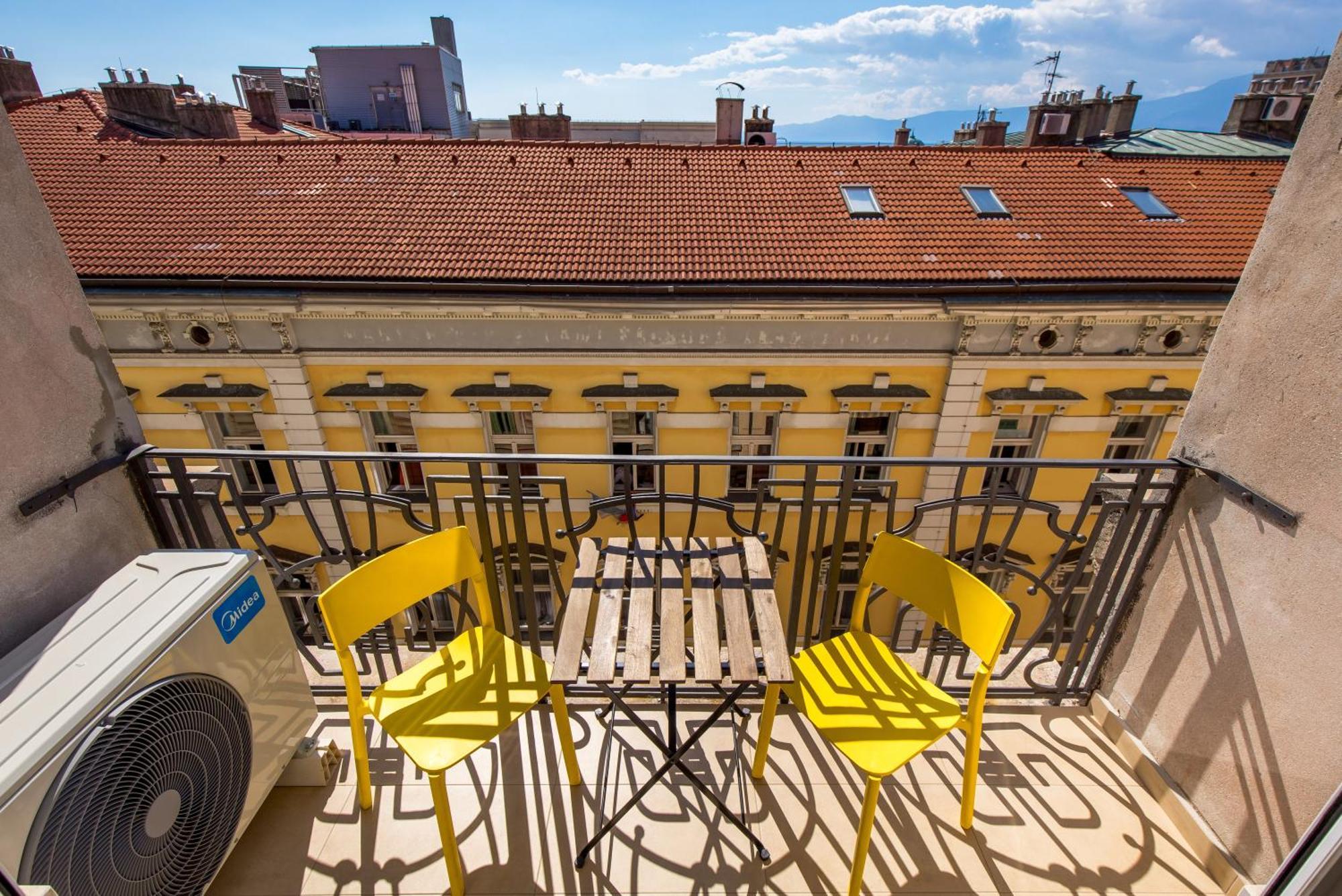 Vera Apartment リエカ エクステリア 写真